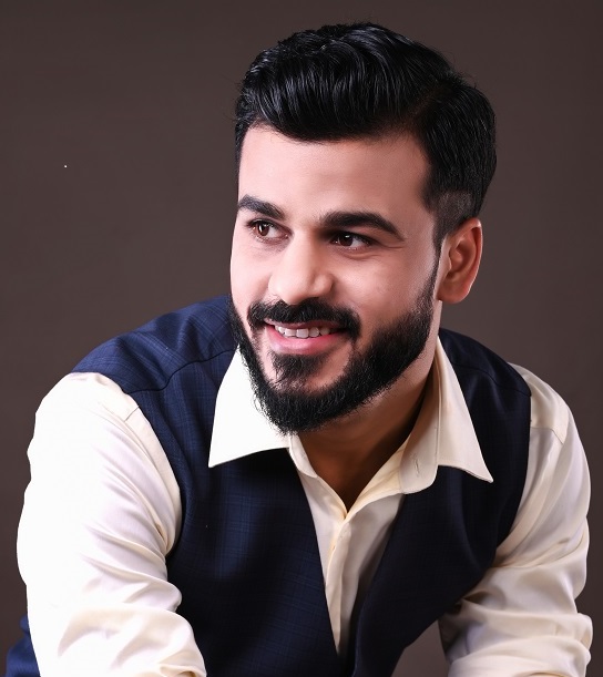 Vikrant Shaurya helping people to learn business